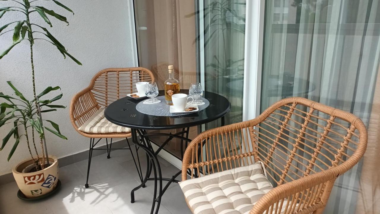 Leona Apartment-Perfect For Four Split Exterior foto